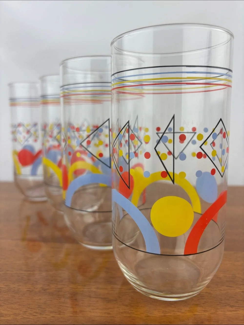 Vintage retro 80s Memphis geometric primary colors drinking glasses set of four